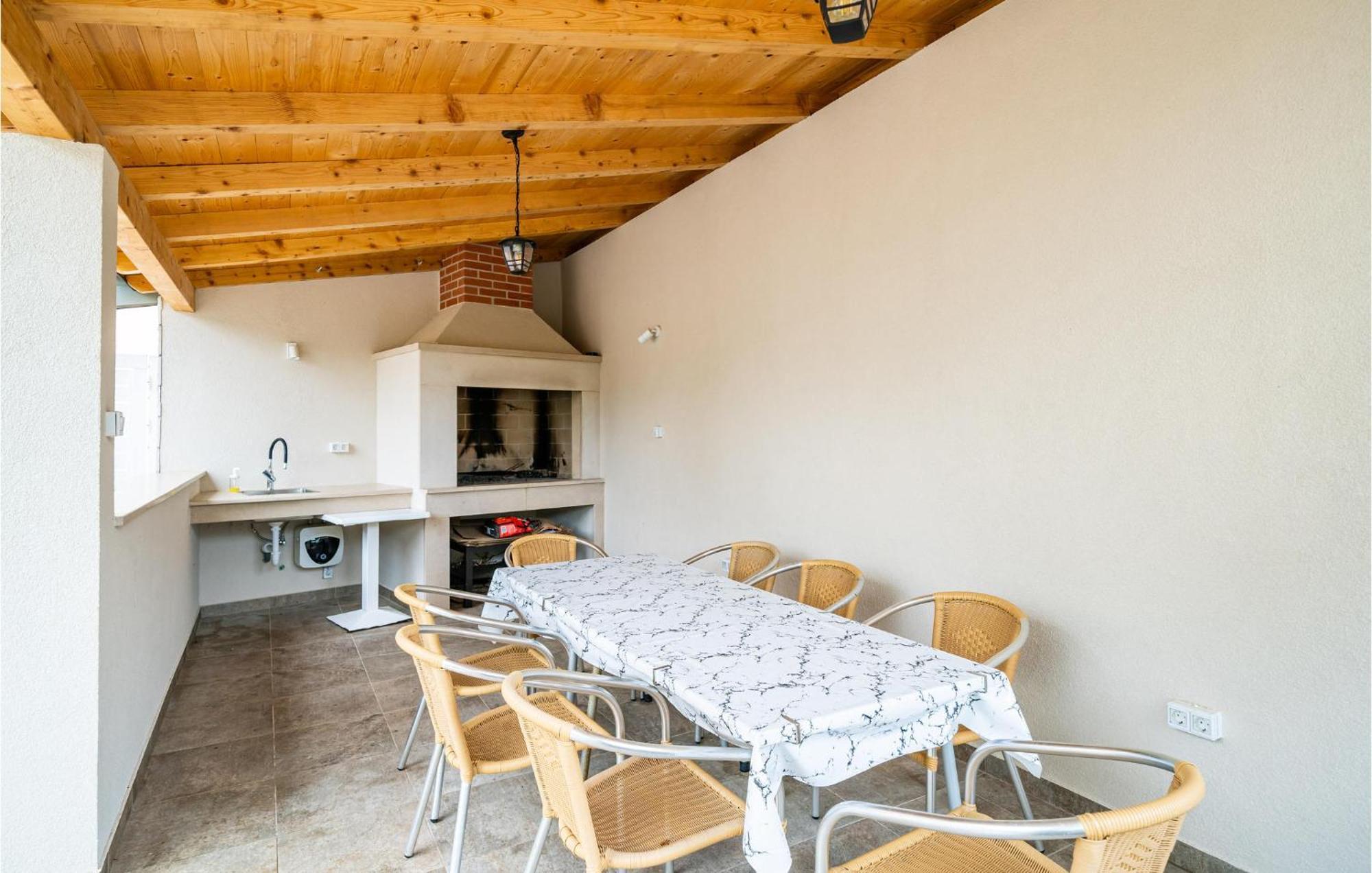 Nice Apartment In Dubrovnik With Kitchen מראה חיצוני תמונה
