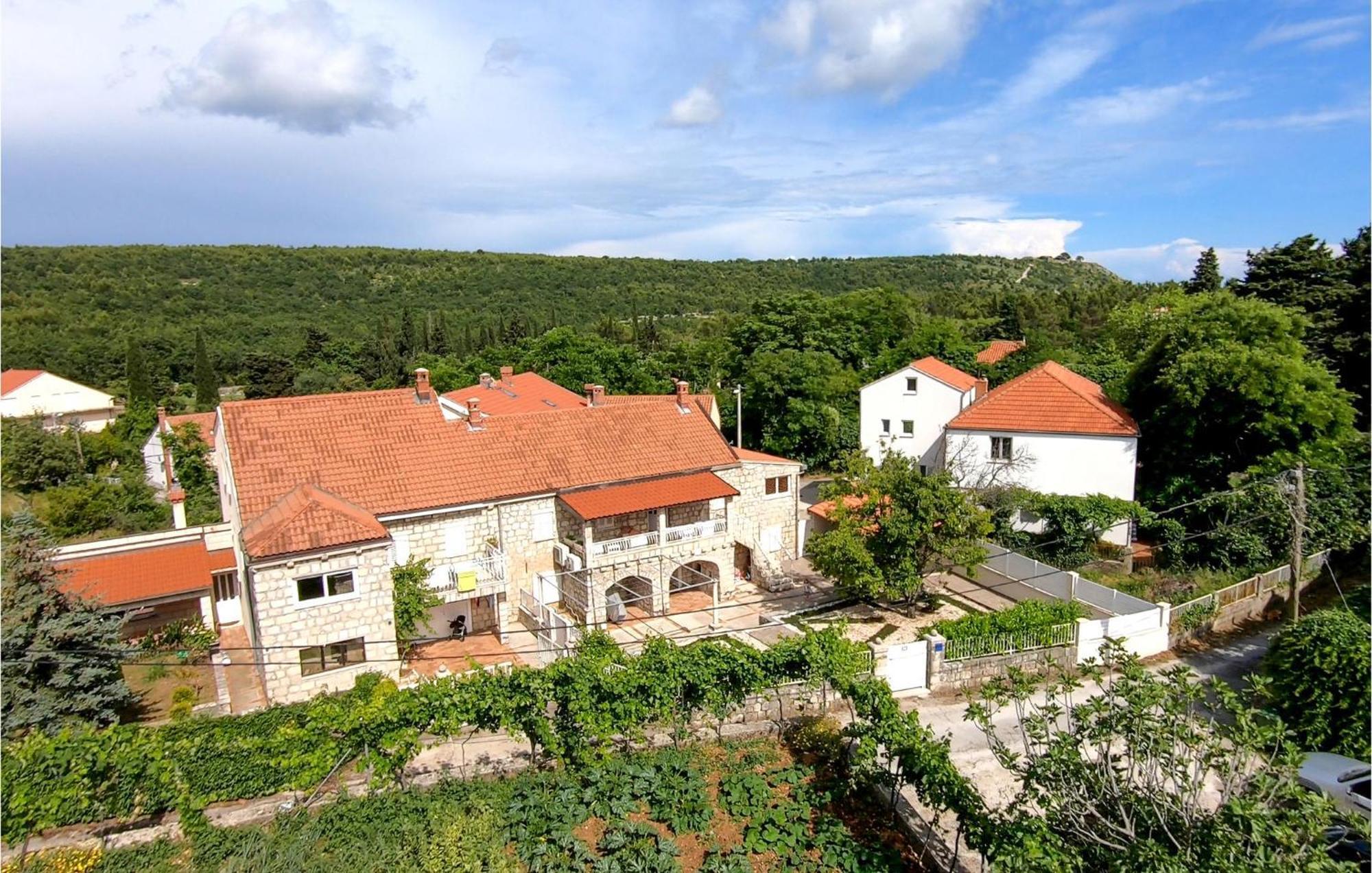 Nice Apartment In Dubrovnik With Kitchen מראה חיצוני תמונה